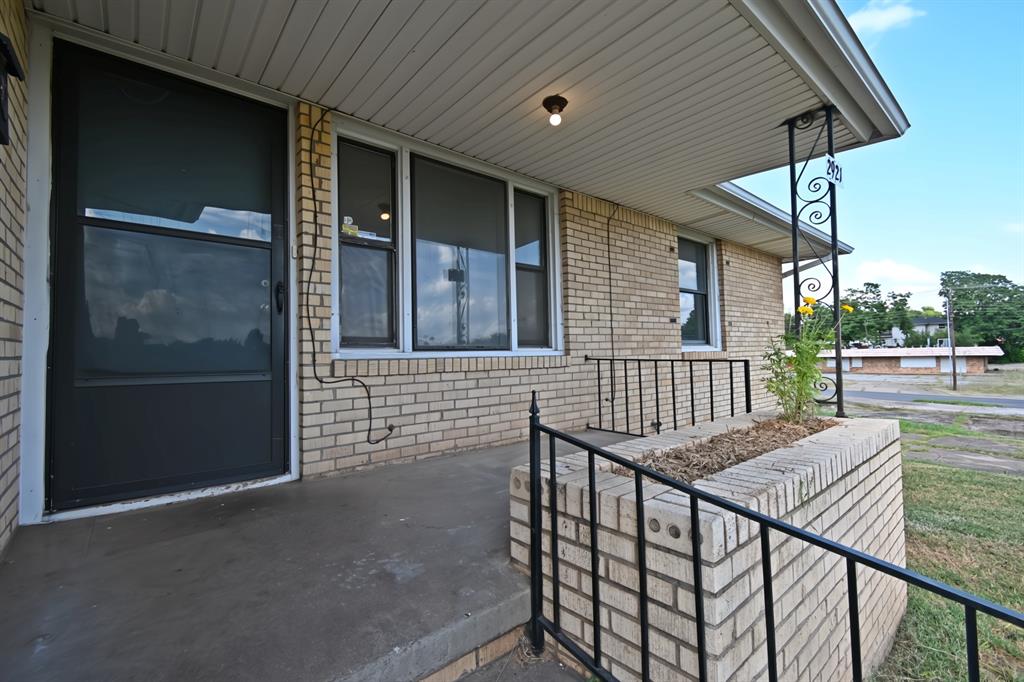 2921 Ne 17th Street Property Photo 2