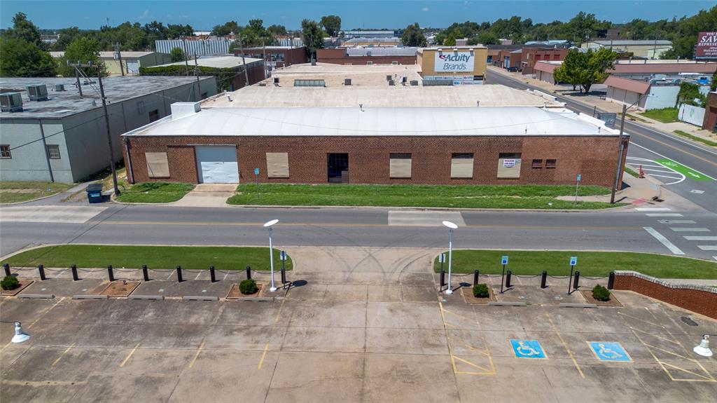 1200 W Main Street Property Photo 4