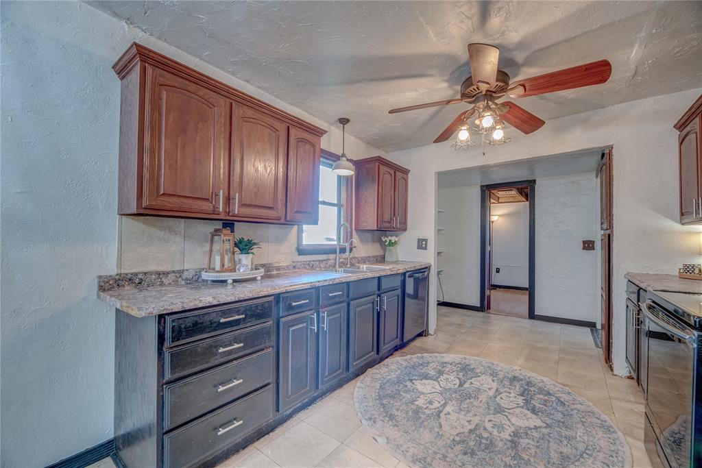 7701 Pearl Street Property Photo 14