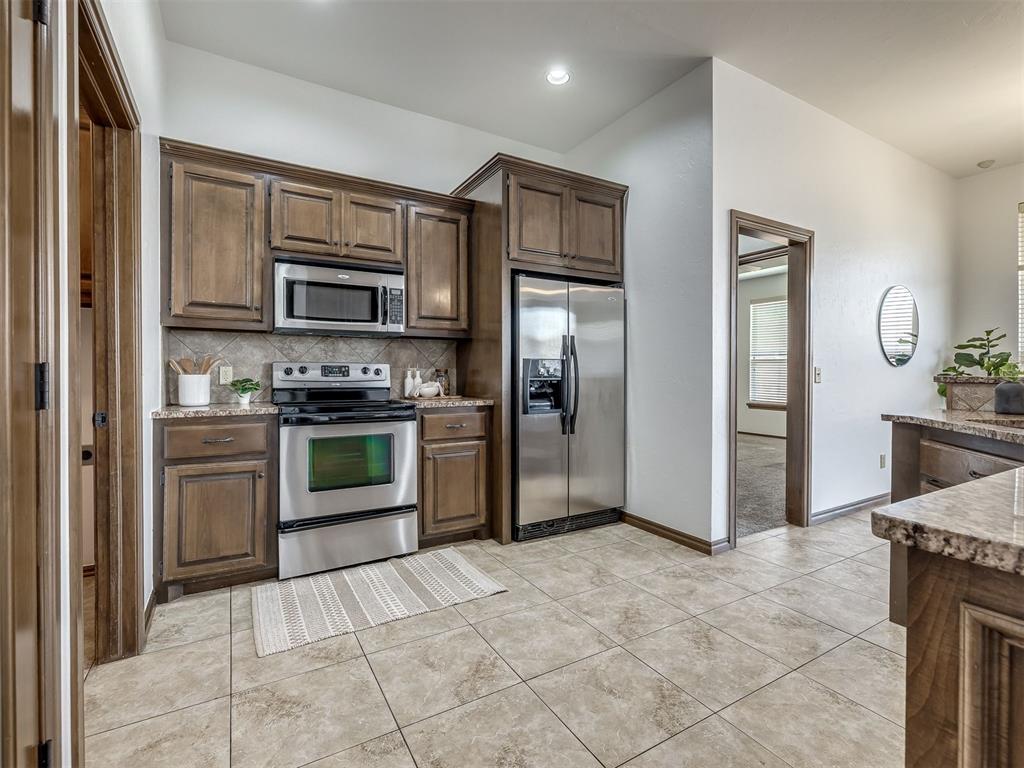 11116 Lake Park Drive Property Photo 15