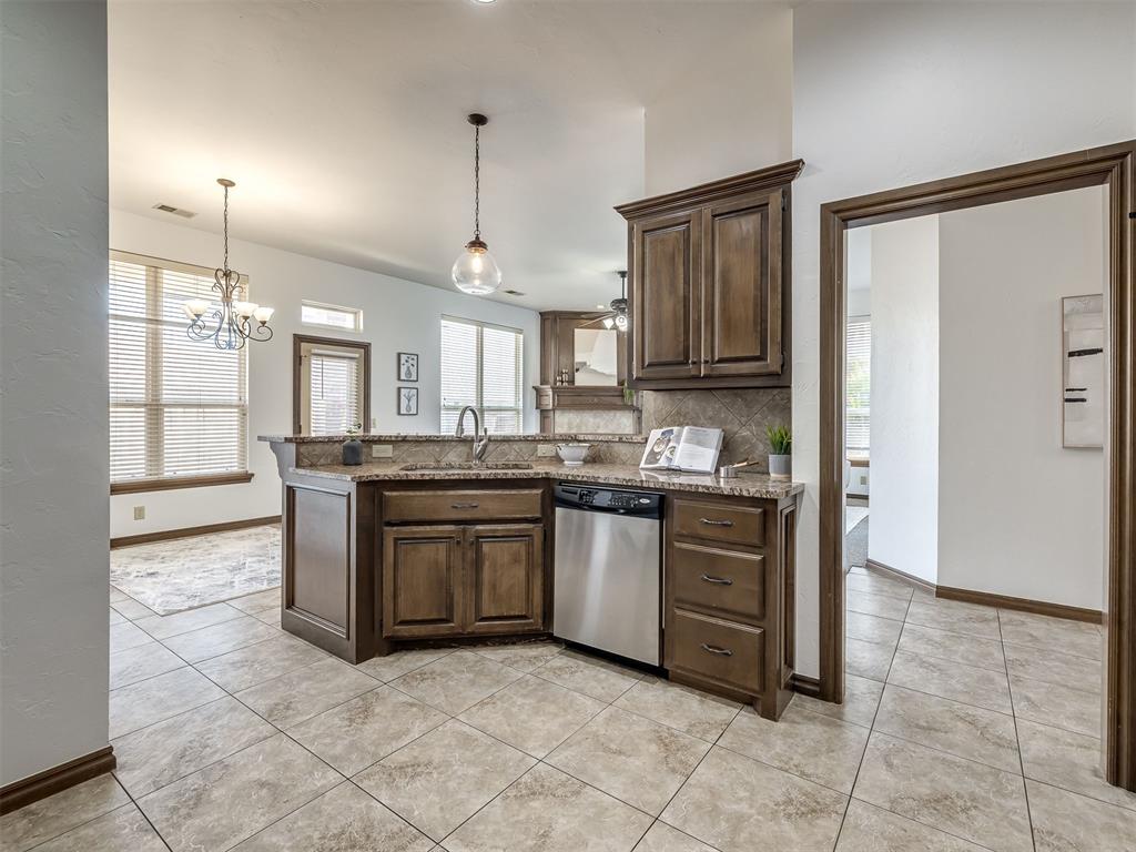 11116 Lake Park Drive Property Photo 17