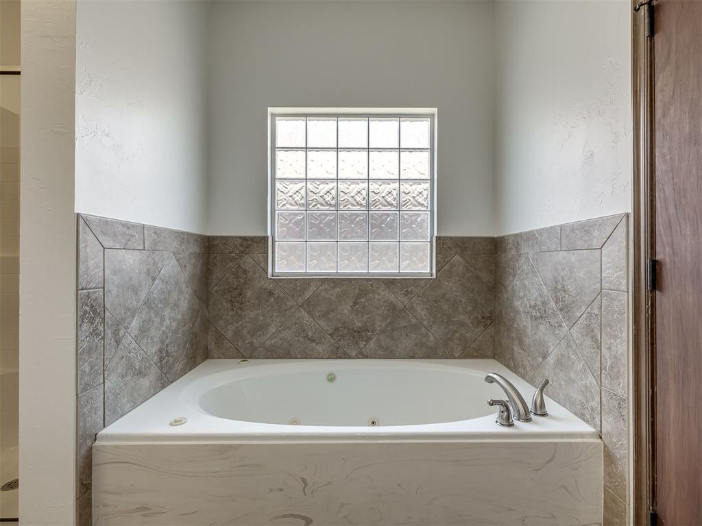 11116 Lake Park Drive Property Photo 24