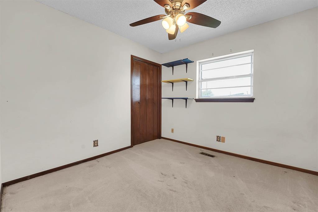 200 W Quail Drive Property Photo 16