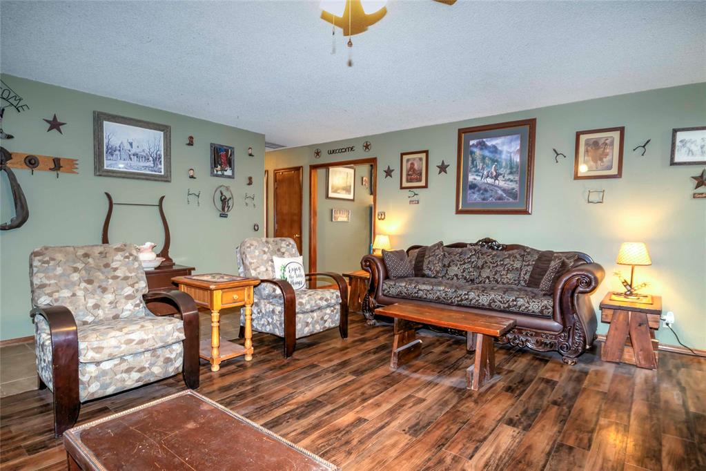 910882 S 3440 Road Property Photo 12
