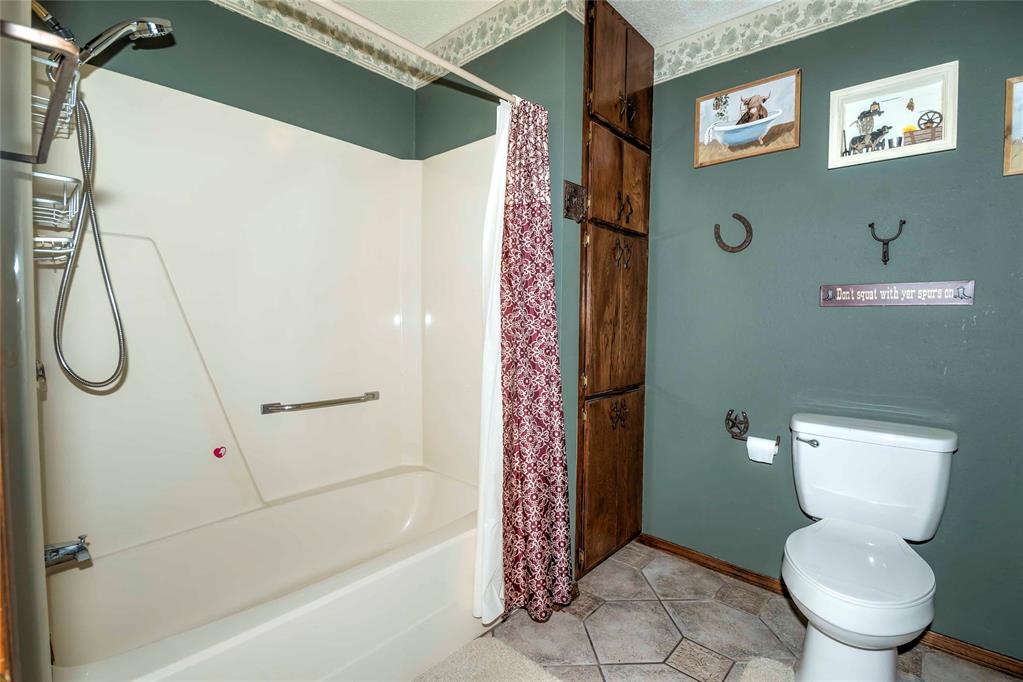 910882 S 3440 Road Property Photo 13