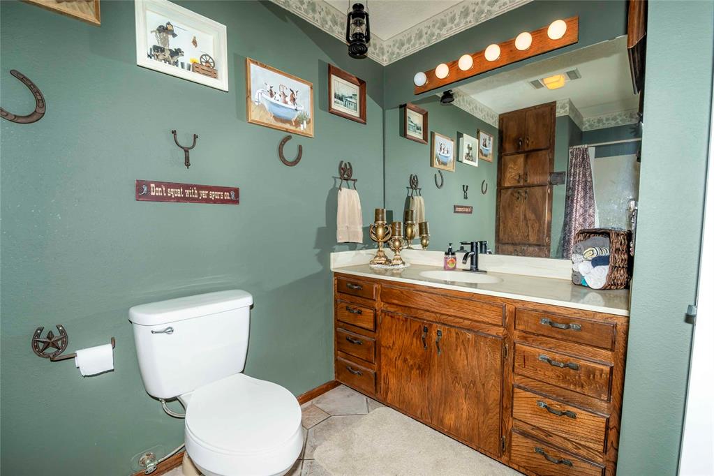 910882 S 3440 Road Property Photo 14