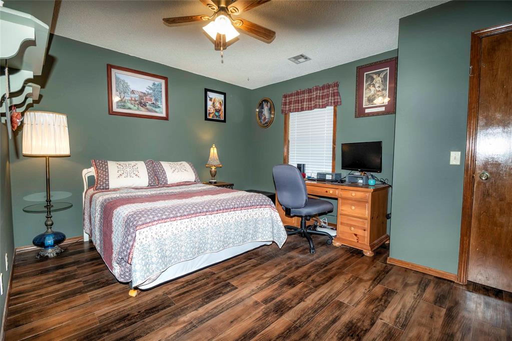 910882 S 3440 Road Property Photo 16