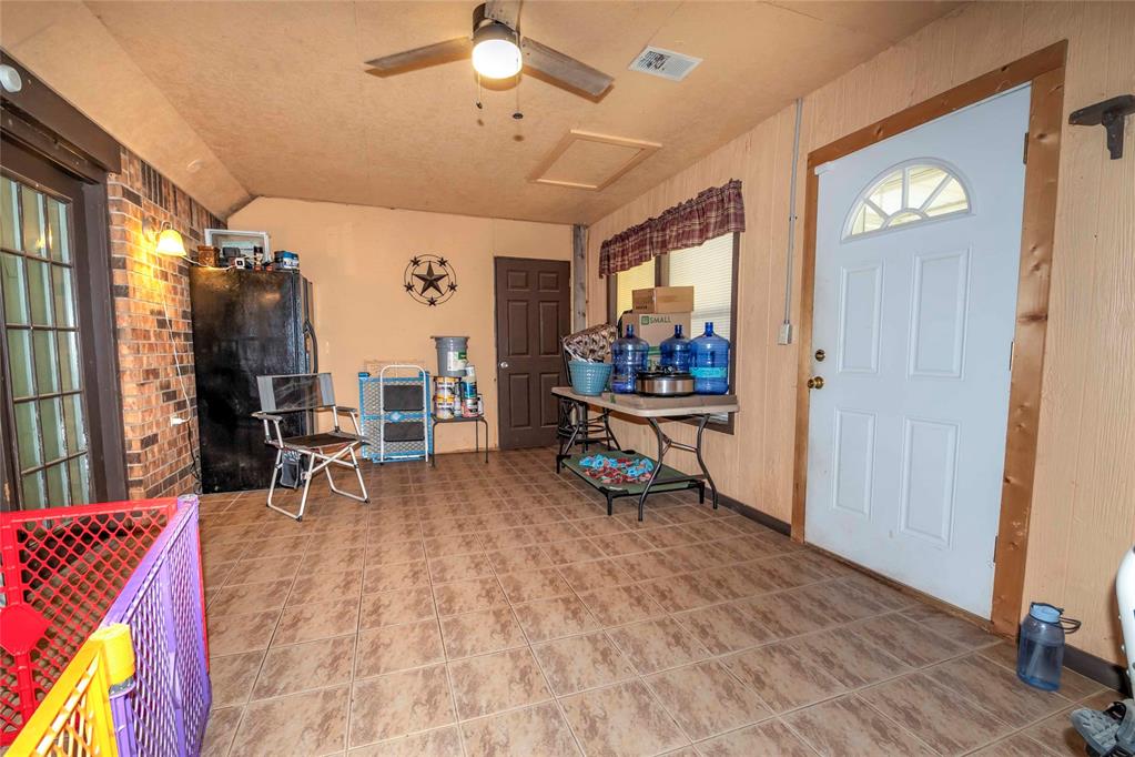 910882 S 3440 Road Property Photo 33