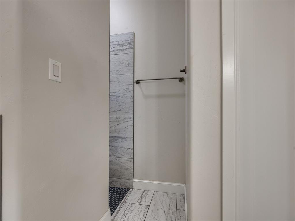 10917 Oaksplinter Lane Property Photo 17