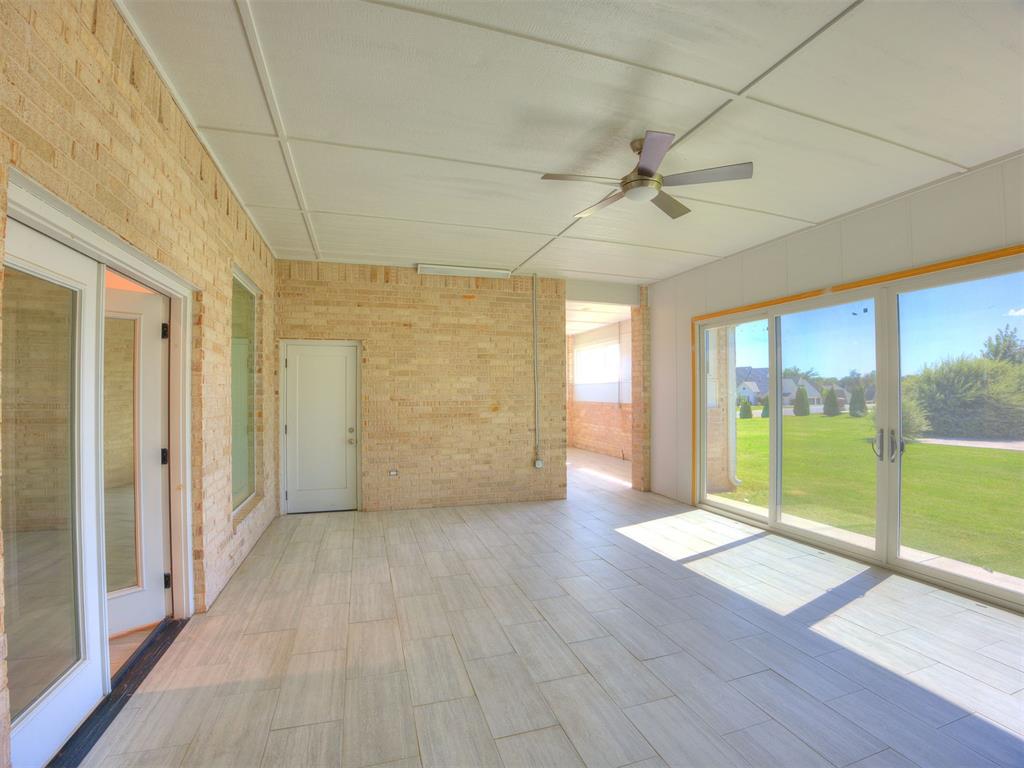 10917 Oaksplinter Lane Property Photo 25