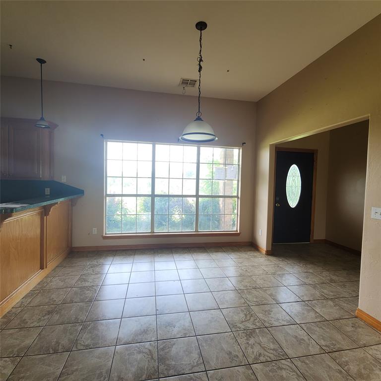 1378 Heartwood Drive Property Photo 4