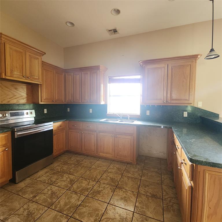 1378 Heartwood Drive Property Photo 6