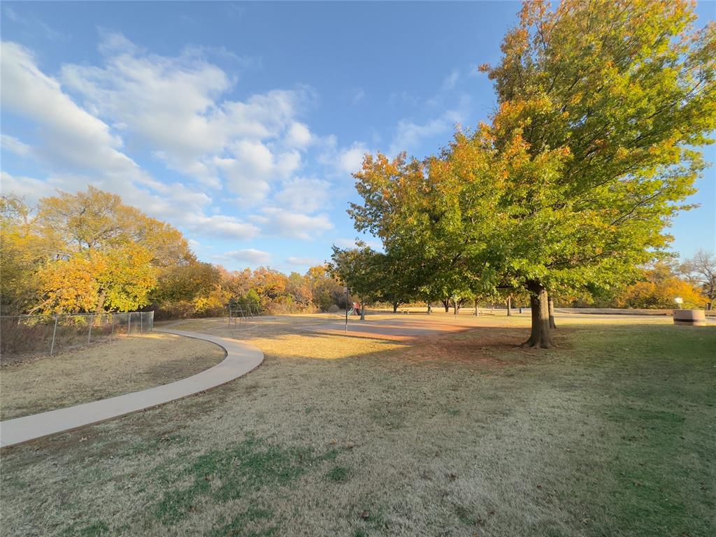 408 Little Chisholm Circle Property Photo 2