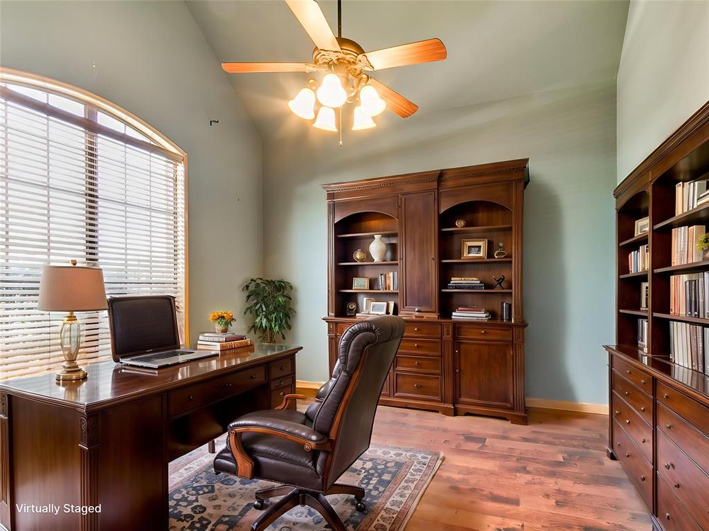 17324 Hardwood Place Property Photo 7
