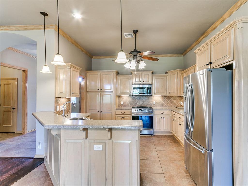17324 Hardwood Place Property Photo 13