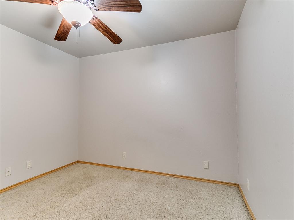 17324 Hardwood Place Property Photo 34
