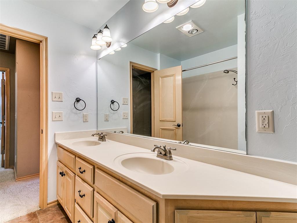17324 Hardwood Place Property Photo 37