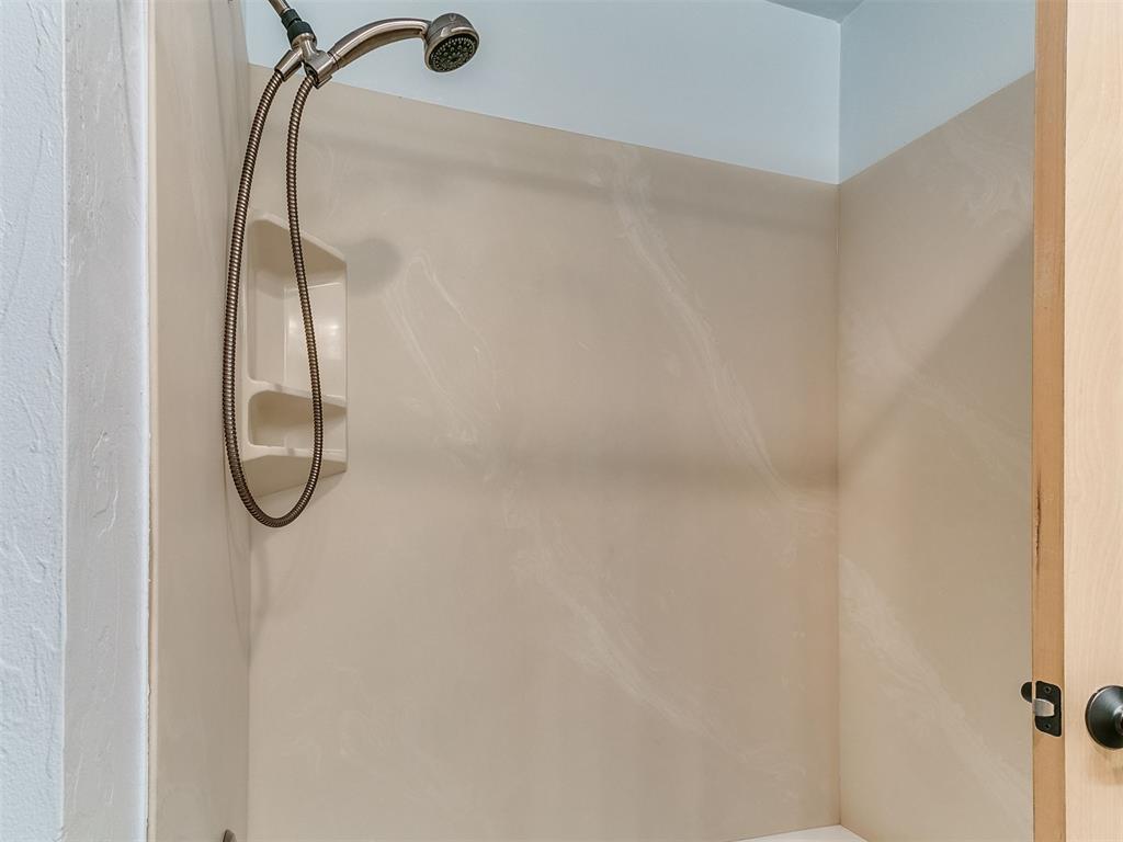 17324 Hardwood Place Property Photo 38