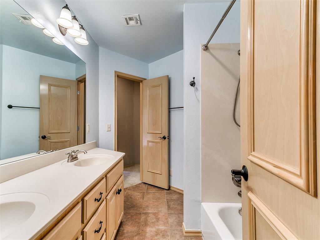 17324 Hardwood Place Property Photo 39