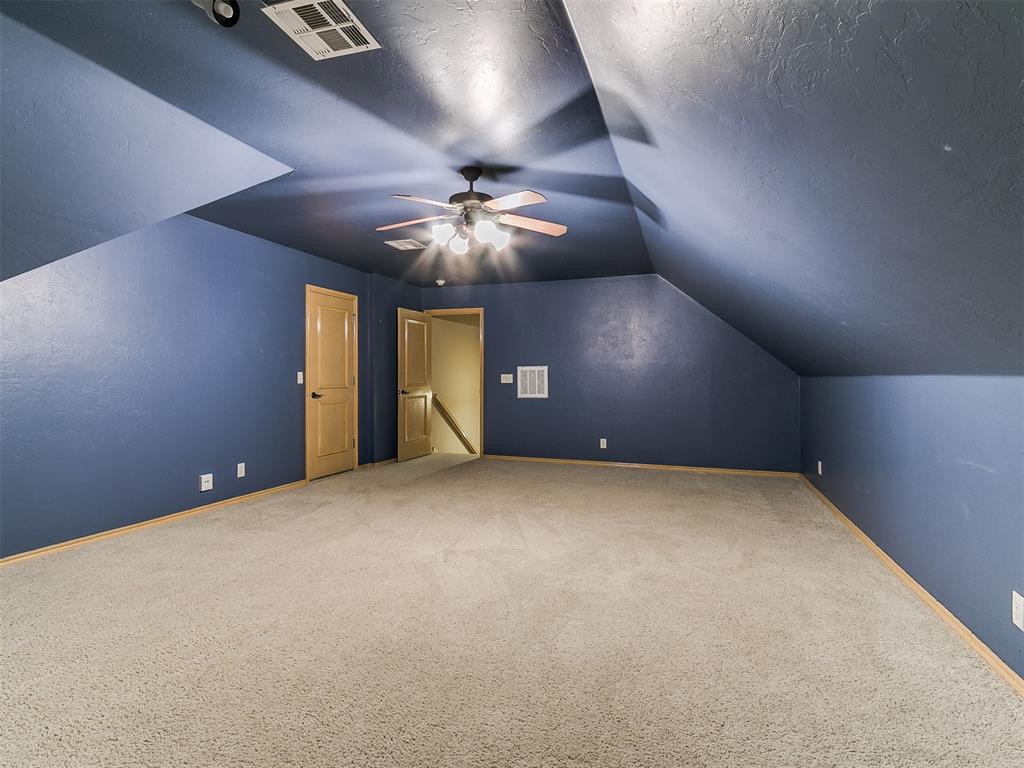 17324 Hardwood Place Property Photo 44