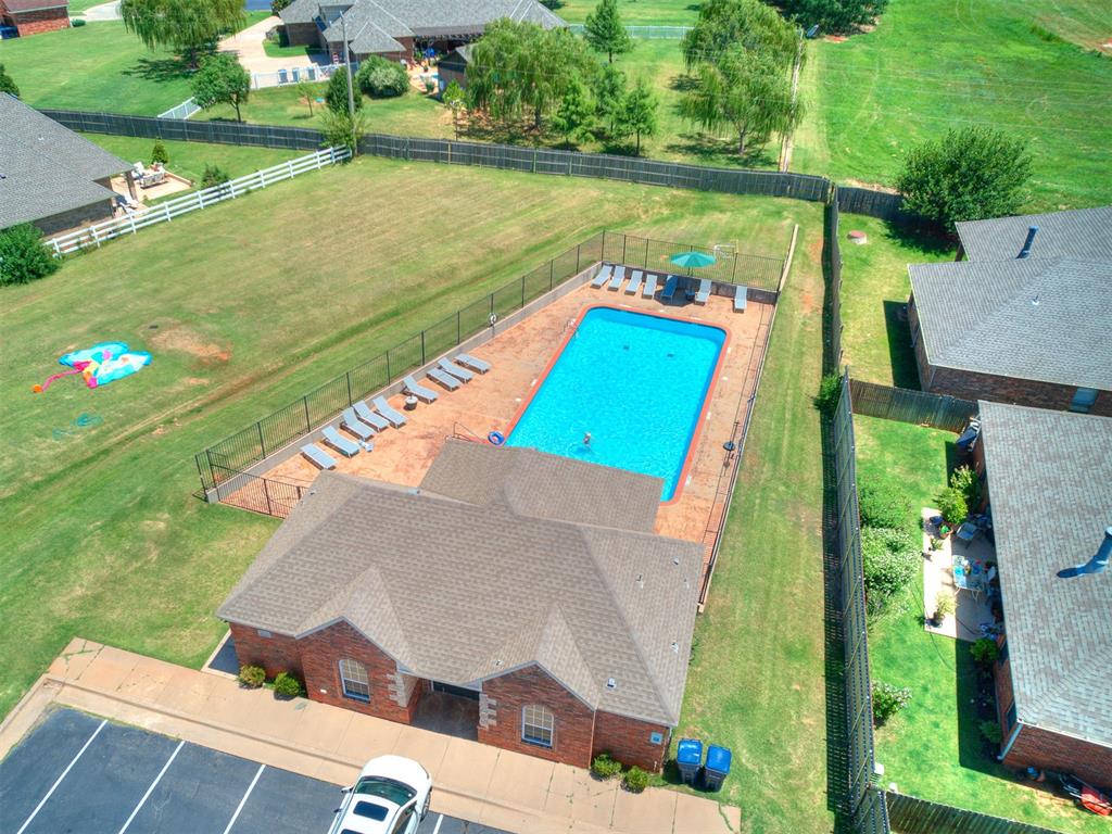 17324 Hardwood Place Property Photo 48