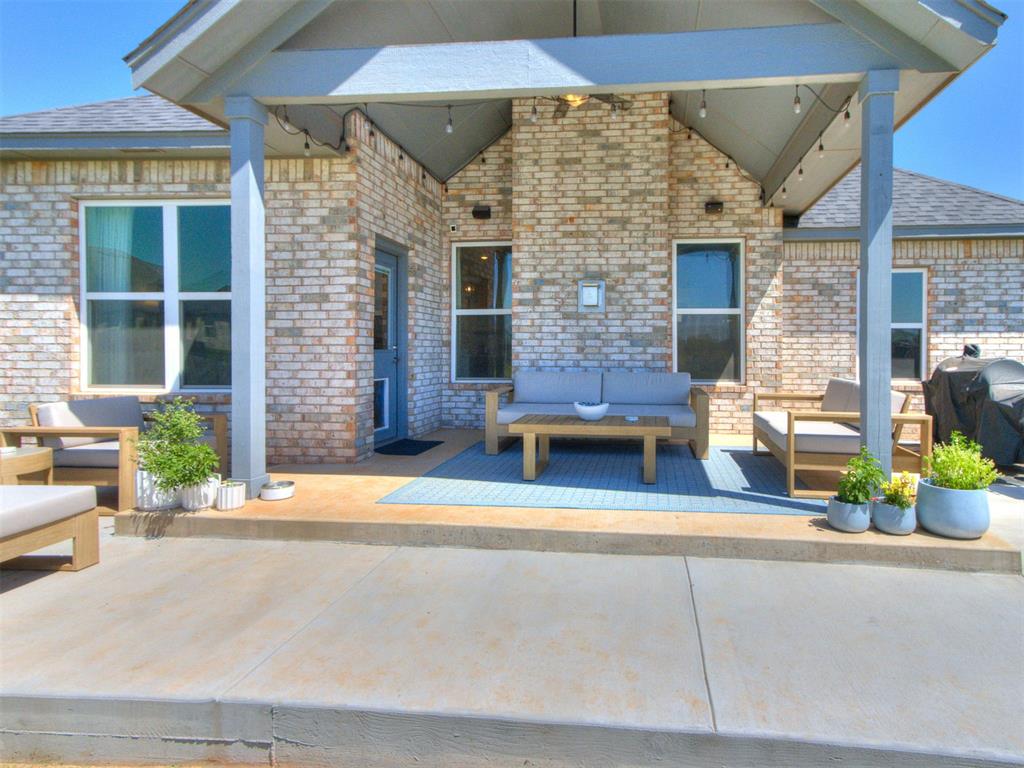 9012 Sw 42nd Street Property Photo 3