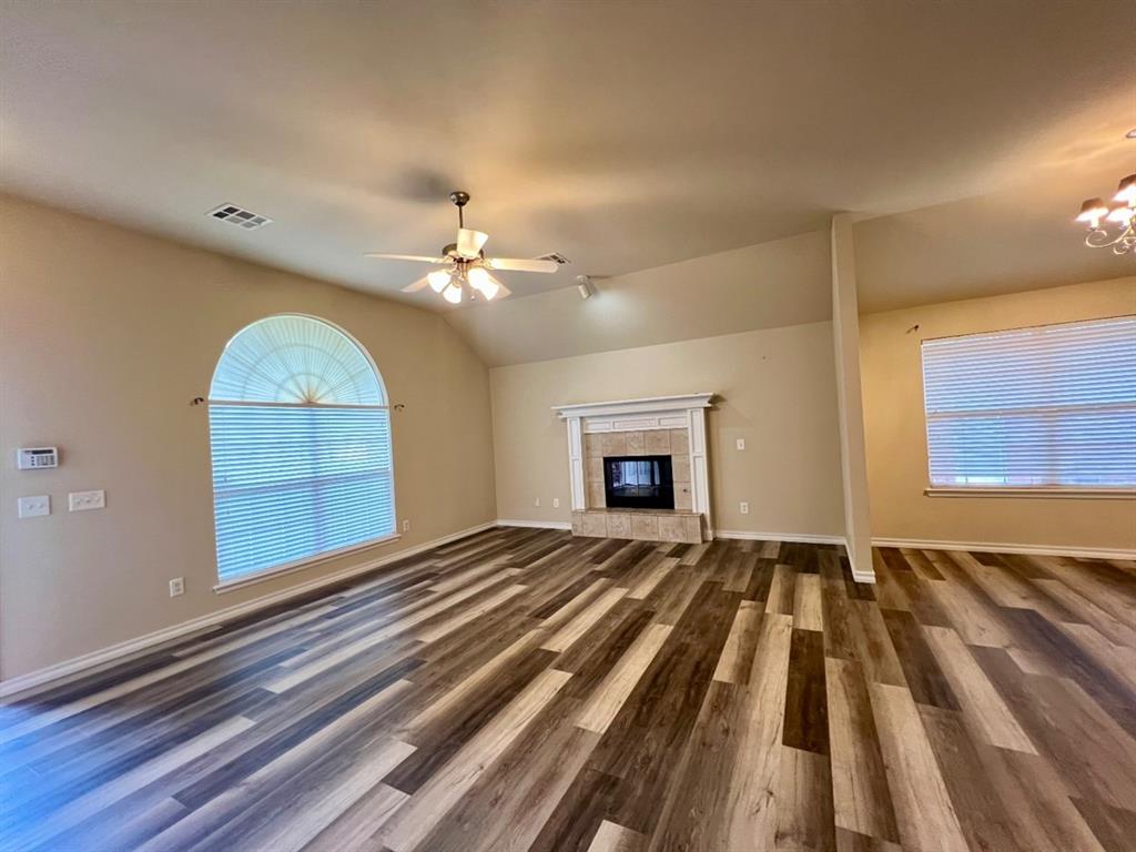 2205 Sw 93rd Place Property Photo 6