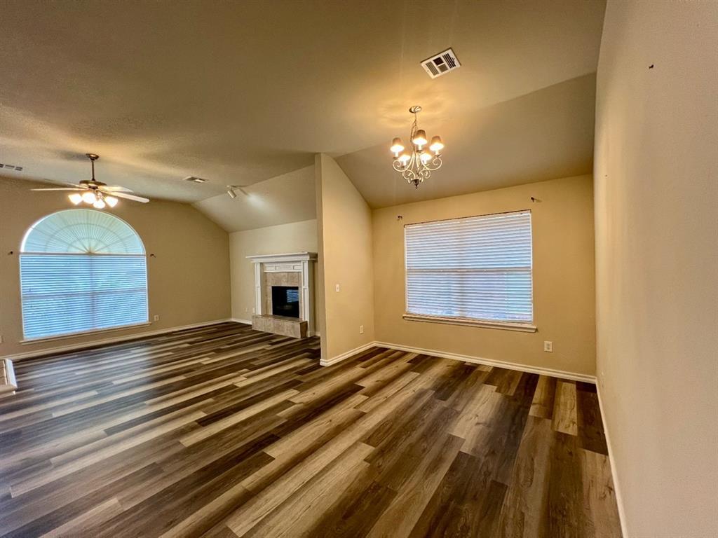 2205 Sw 93rd Place Property Photo 8