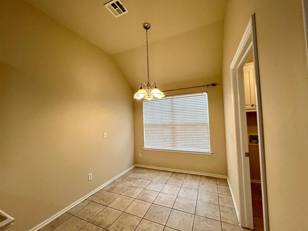 2205 Sw 93rd Place Property Photo 11