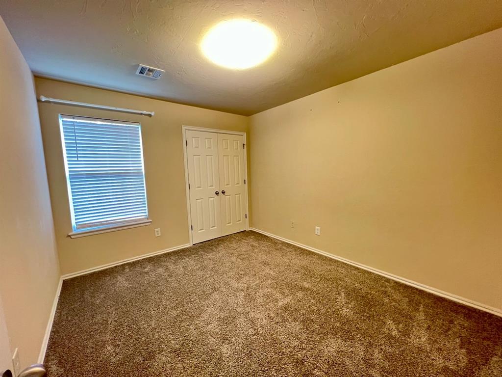 2205 Sw 93rd Place Property Photo 15