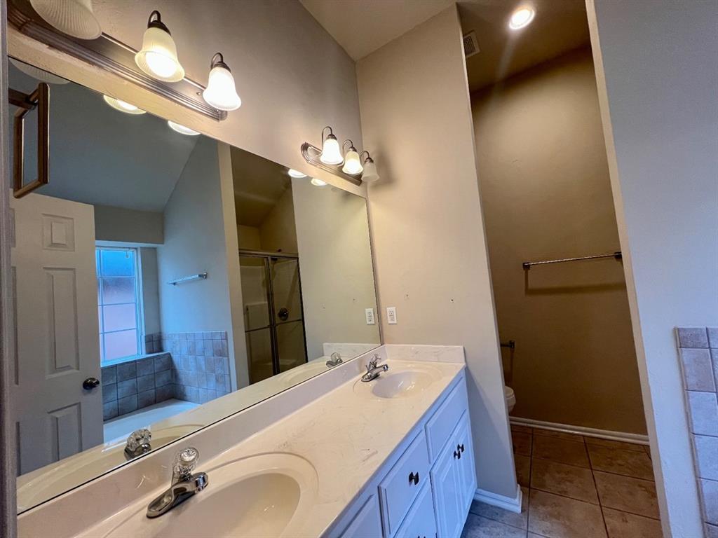 2205 Sw 93rd Place Property Photo 21