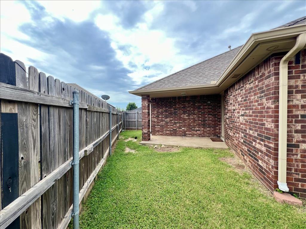 2205 Sw 93rd Place Property Photo 25