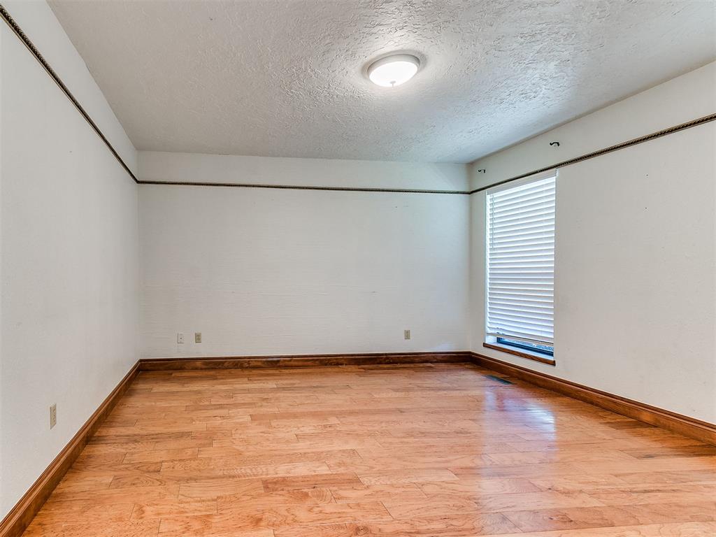 4506 Alexander Court Property Photo 7
