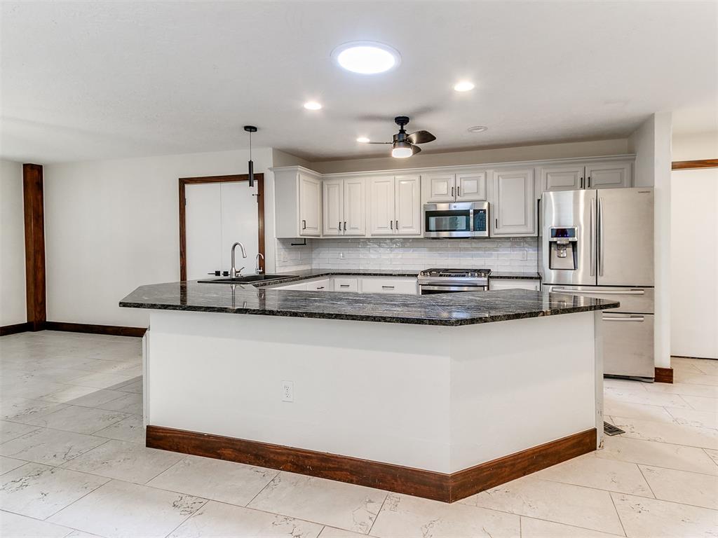 4506 Alexander Court Property Photo 17