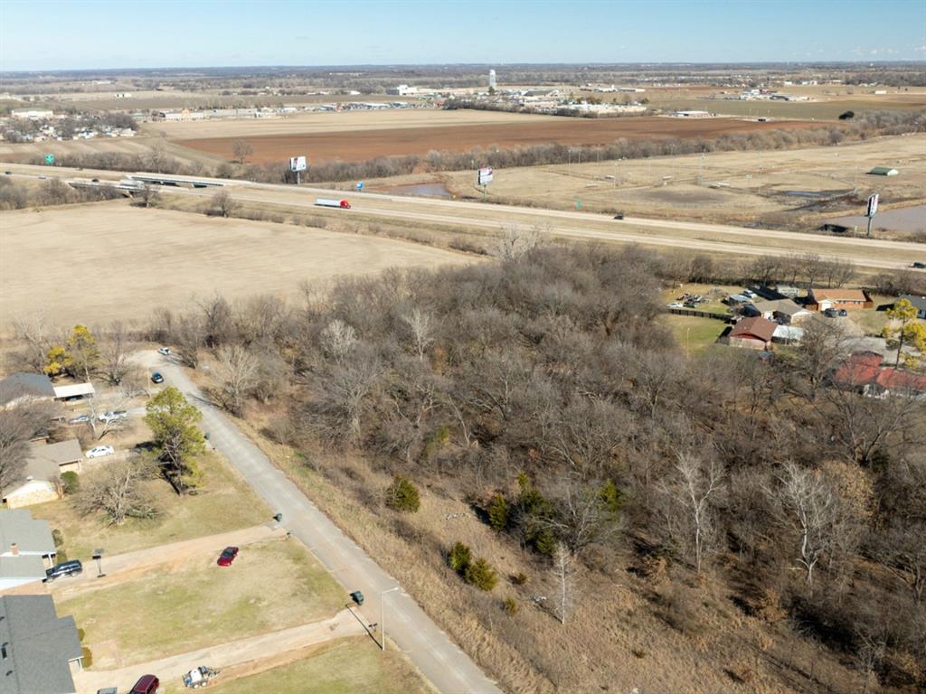 808 S Dogwood Drive Property Photo 3