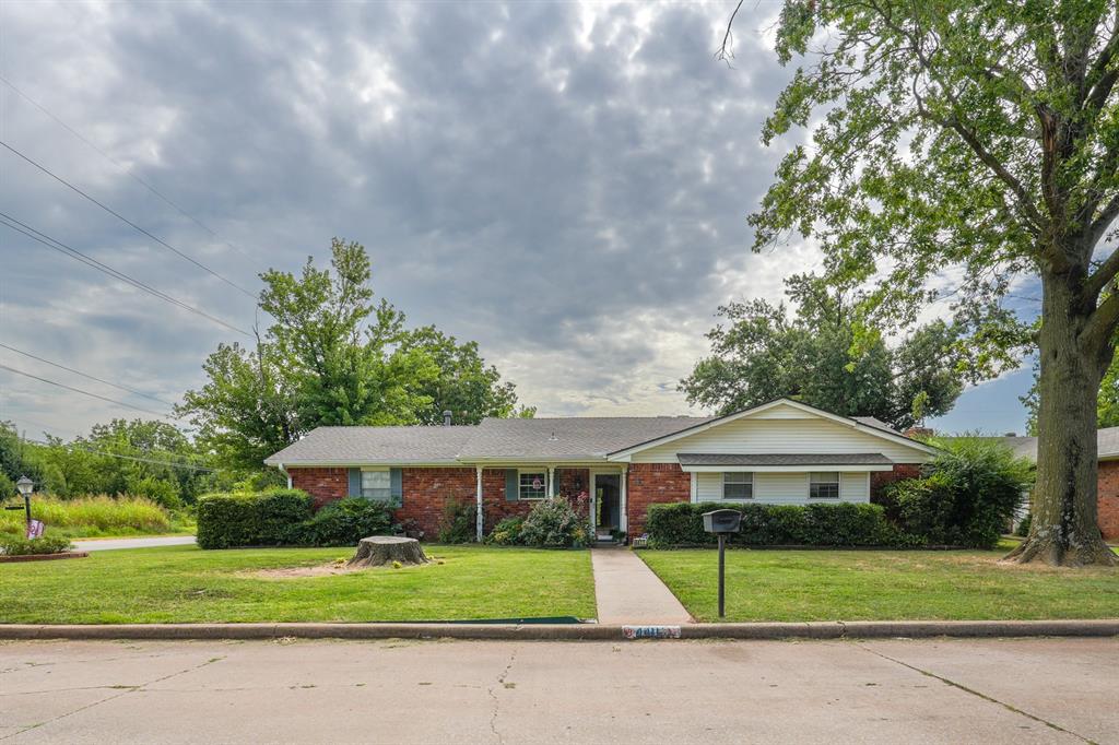 4411 N Chapman Avenue Property Photo 1