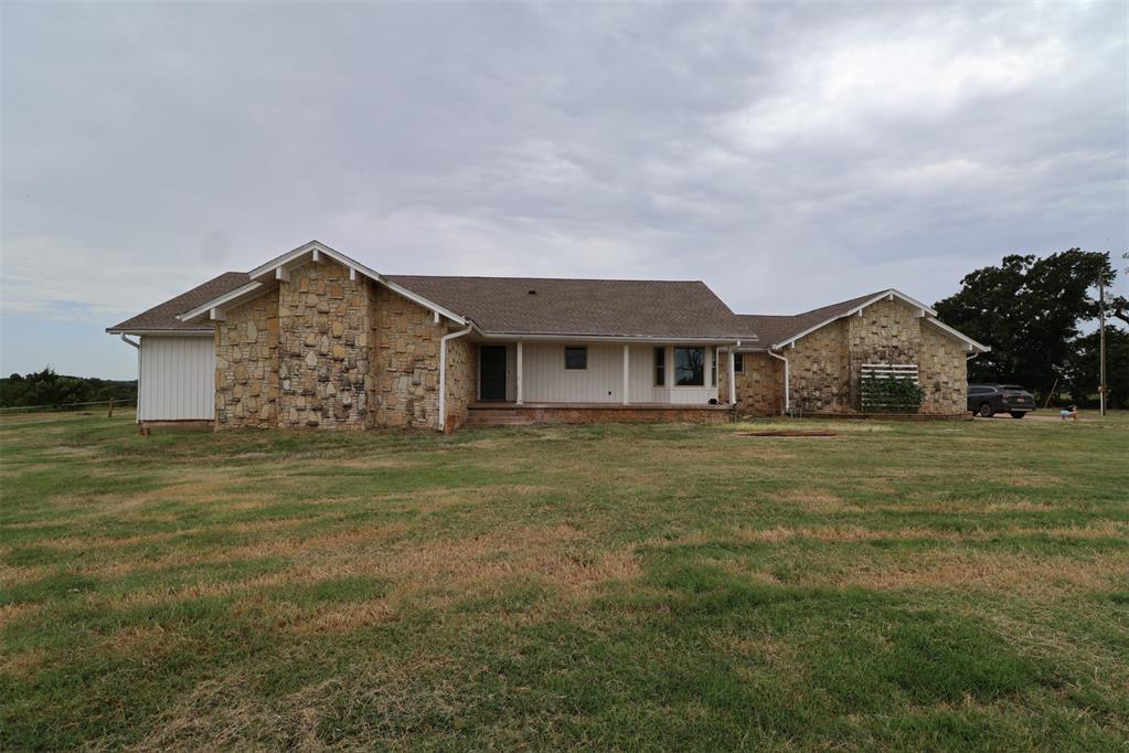 40557 Highway 59b Property Photo 1