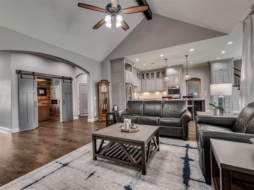 1408 N Golden Bell Way Property Photo 2