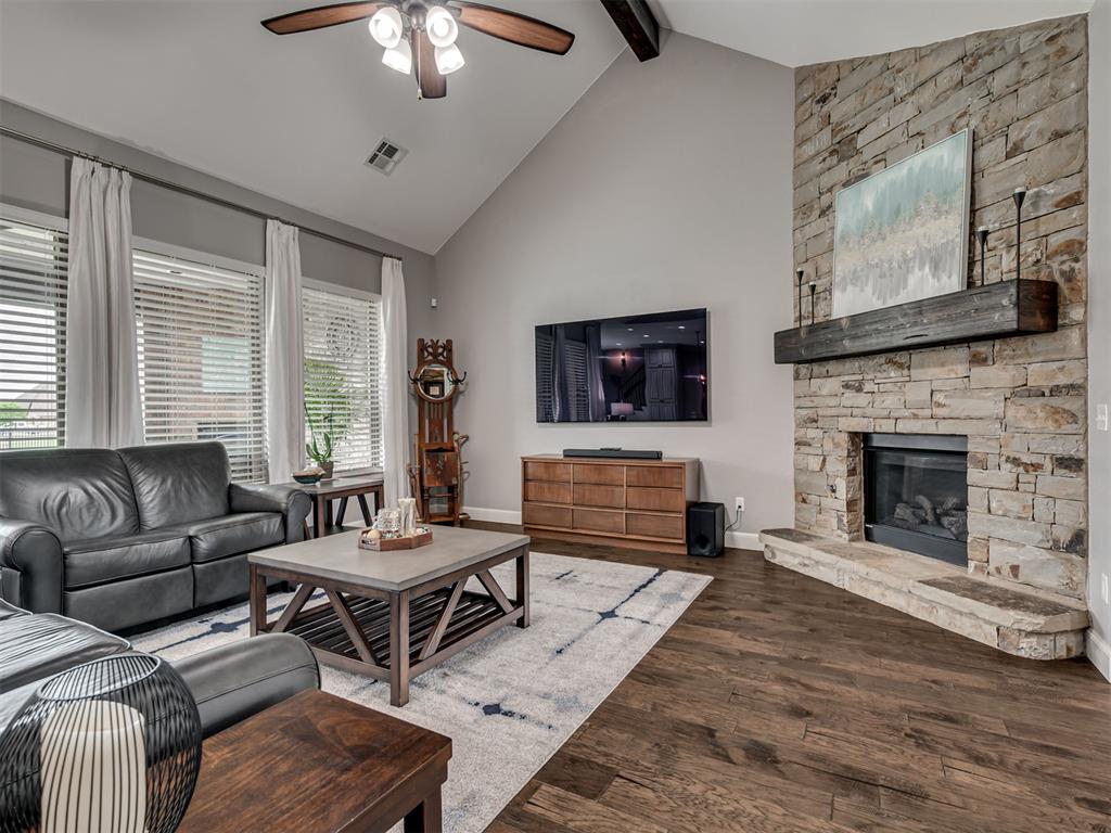 1408 N Golden Bell Way Property Photo 3