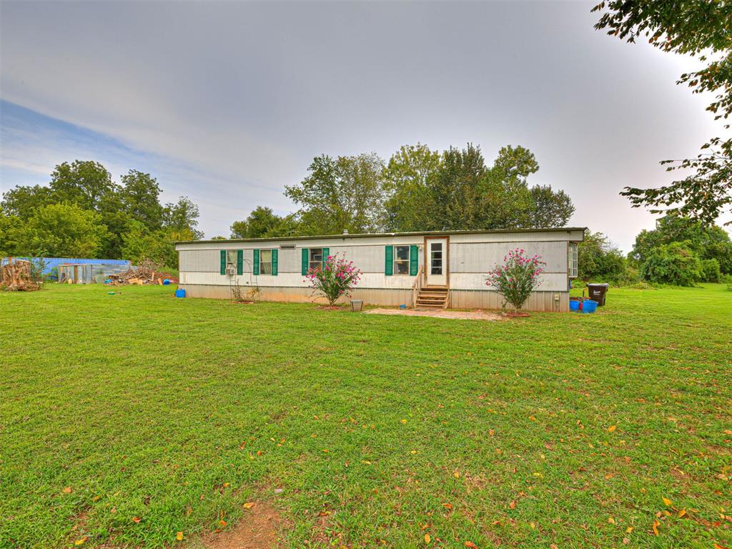 9115 Flat Armadillo Road Property Photo 3