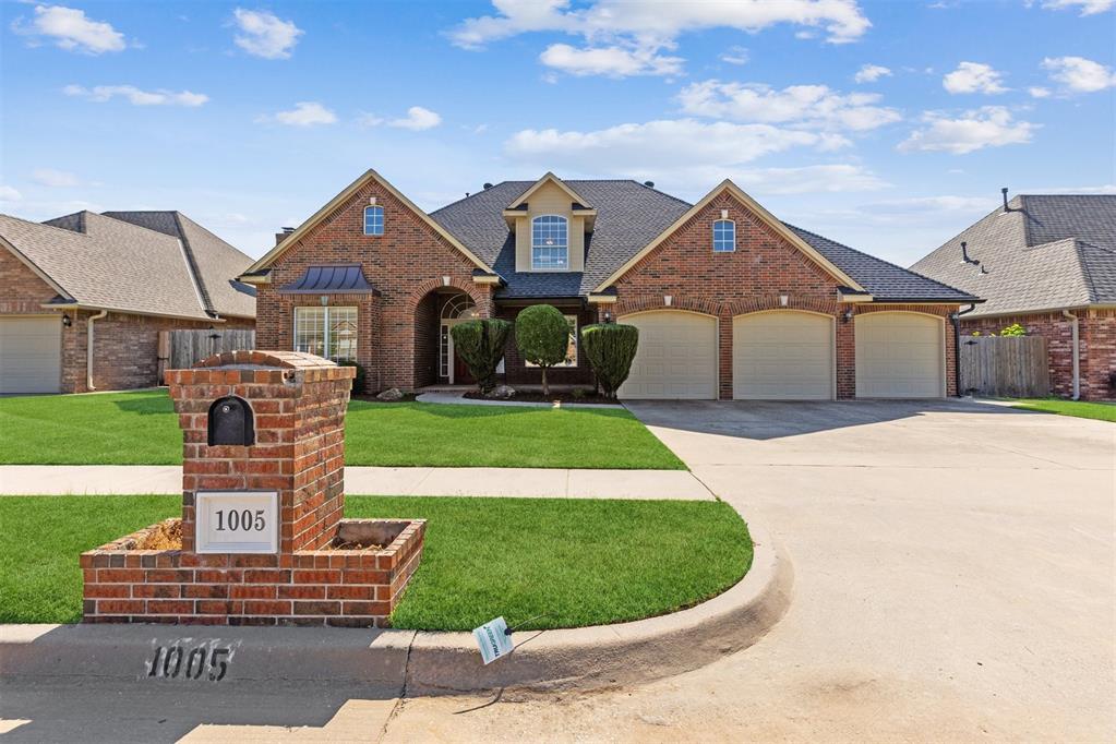 1005 Bentbrook Place Property Photo