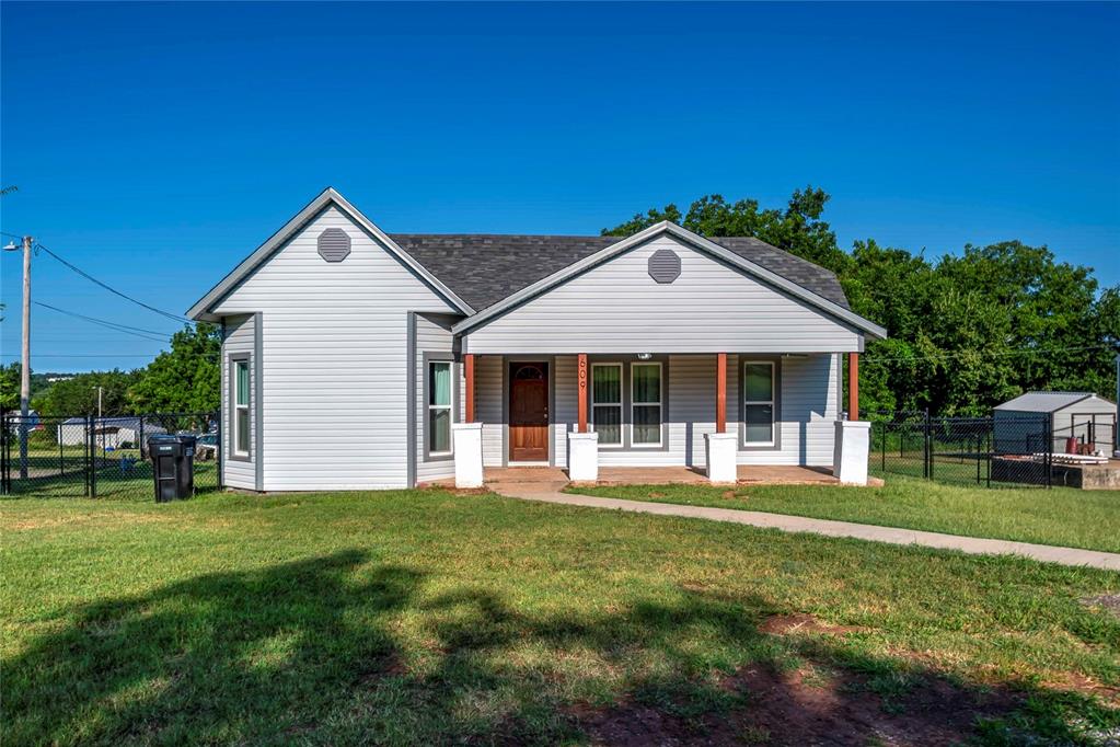 609 Dogwood Avenue Property Photo 1