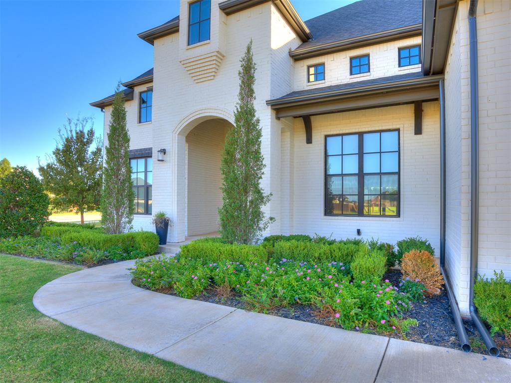 2300 Nw 220th Terrace Property Photo 2