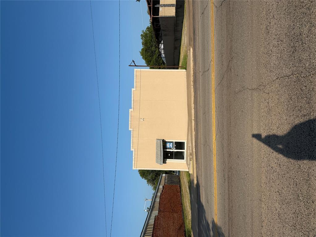 1109 Manvel Avenue Property Photo 1