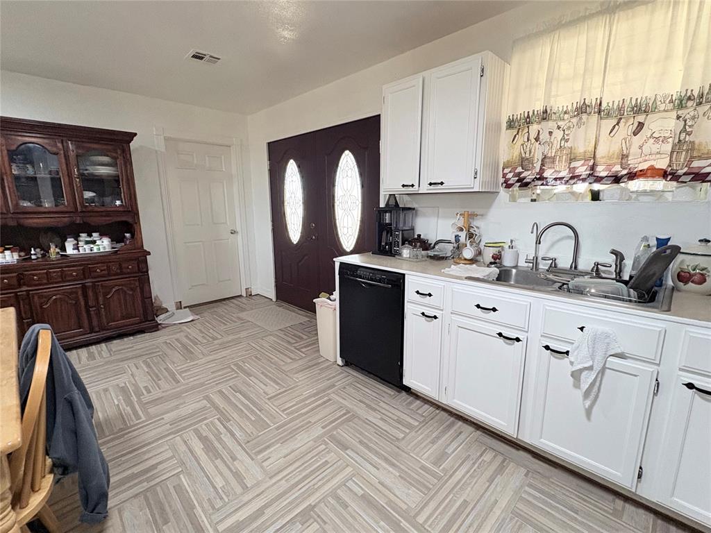 27368 N County Rd 3120 Road Property Photo 5