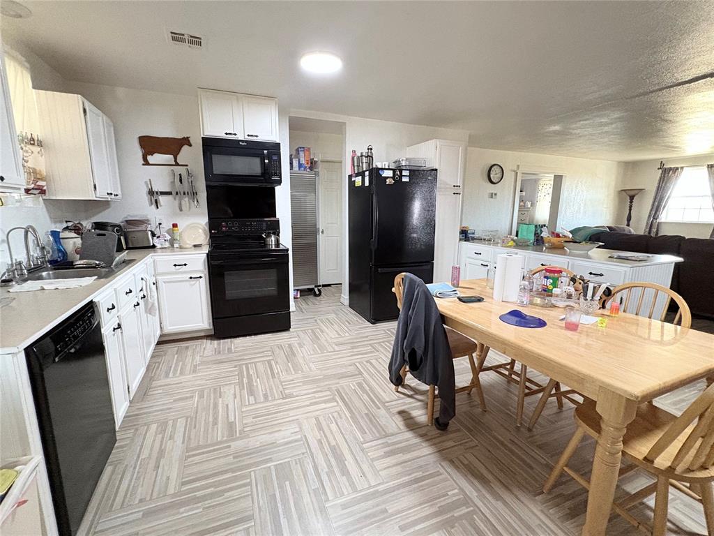 27368 N County Rd 3120 Road Property Photo 6