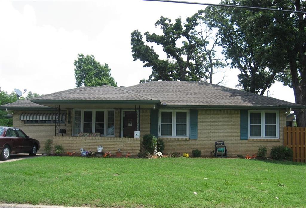 2910 N College Avenue Property Photo 1