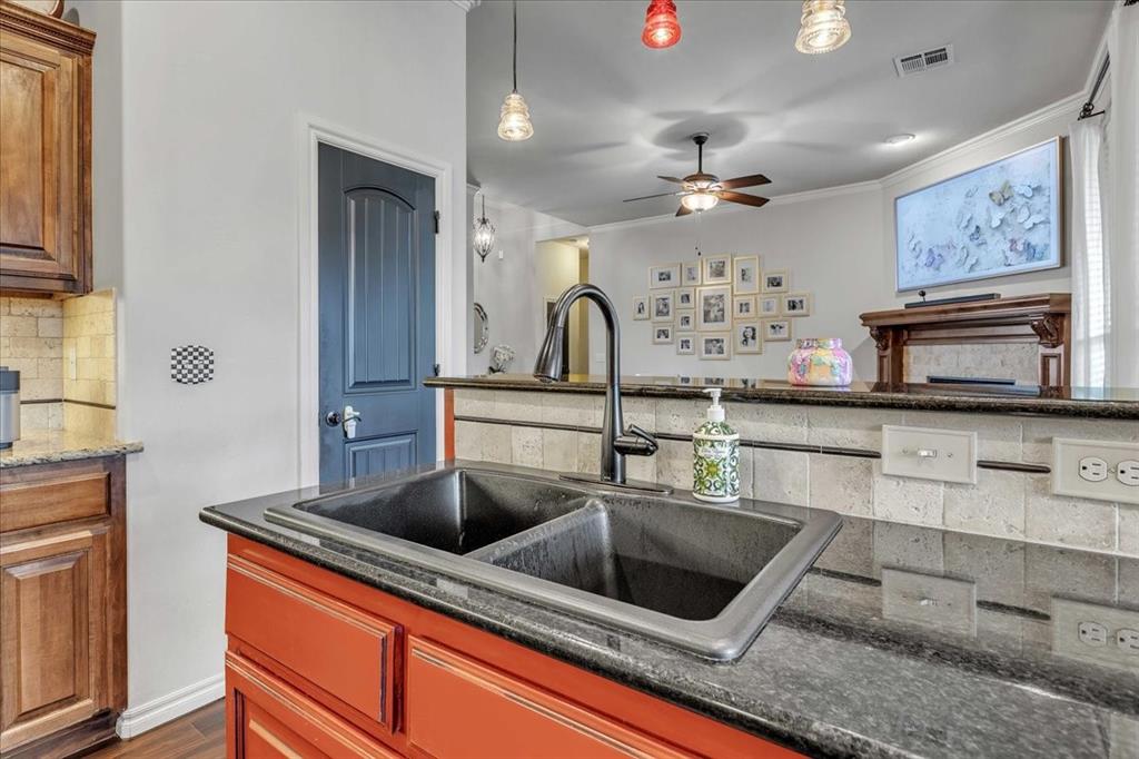 15925 Positano Drive Property Photo 12