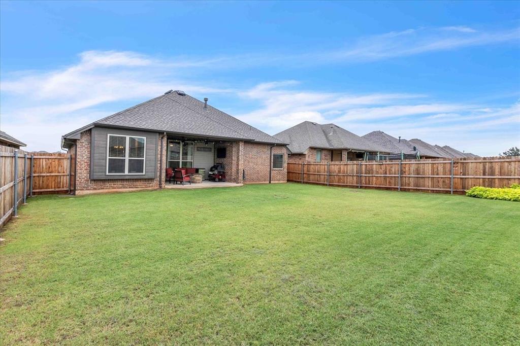 15925 Positano Drive Property Photo 27