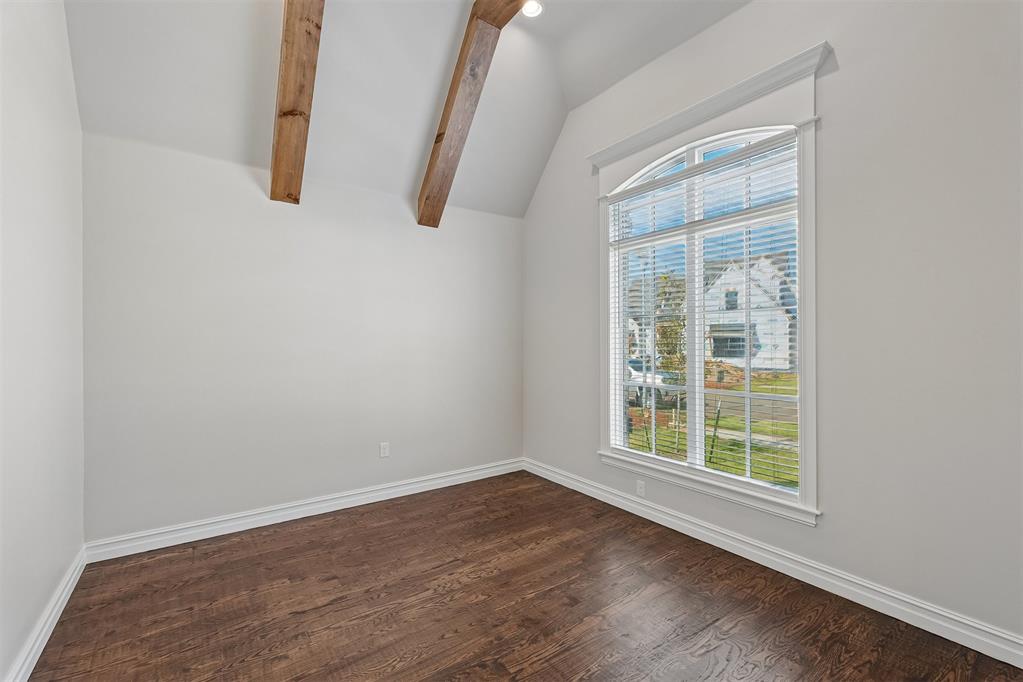 15504 Bergman Circle Property Photo 4